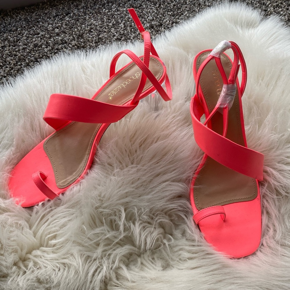 Neon heels - Picture 5 of 7